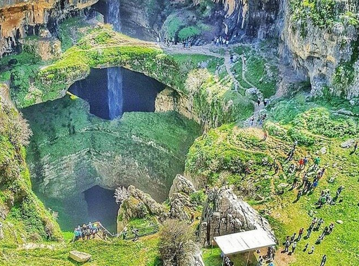 Liban: Pećina na tri mosta koja se u proljeće pretvara u vodopad