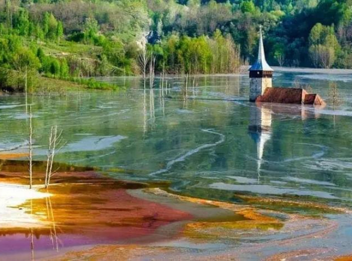 Đamana - Selo koje je uništeno toksičnim jezerom