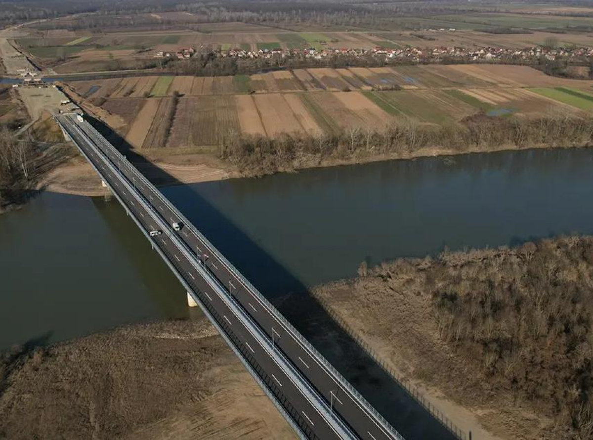 Most je davno gotov: Kada će konačno biti završen granični prijelaz u Gradišci