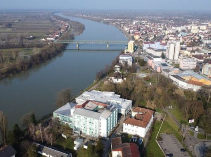 BURNE ČETIRI GODINE U GRADIŠKI: Poslovi za prijatelje, Škrbićevog zeta, gradonačelnikovu suprugu