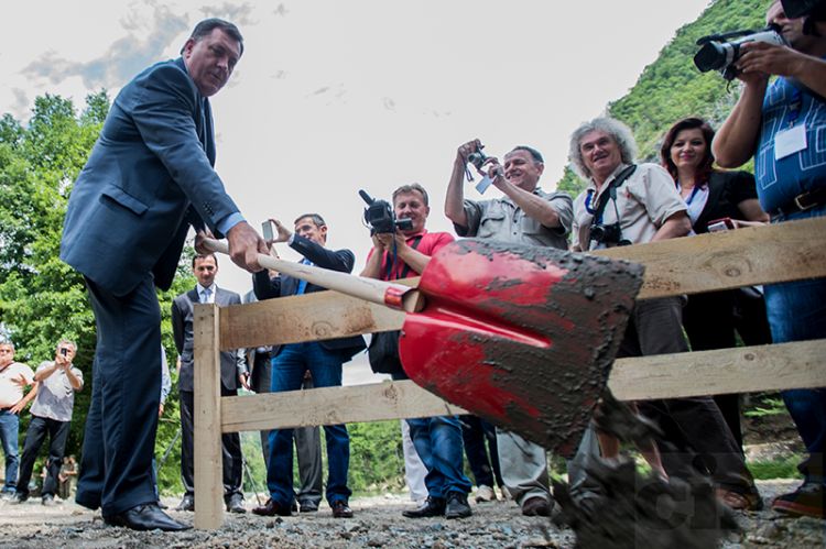 Milorad Dodik kamen temeljac Mrsovo foto CIN