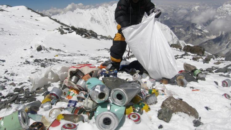 EverestTrash foto NAMGYAL SHERPA AFP Getty Images