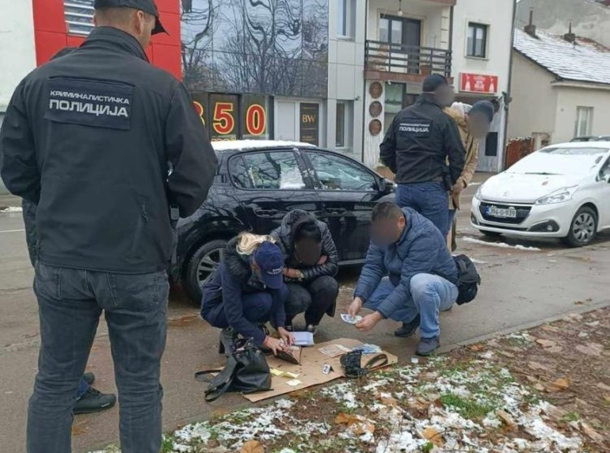 U Banjaluci hapšenja - Slobode lišena tri lica zaposlena u Poreskoj upravi RS