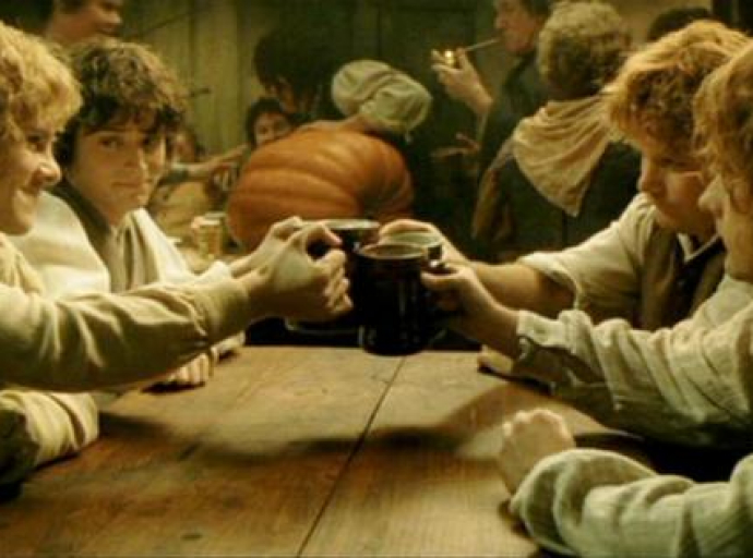 J.R.R.Tolkien: Gospodar prstenova - O hobitima