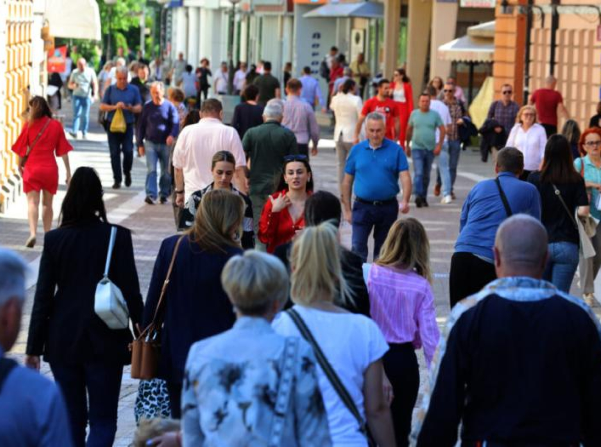 Da li su ljudi u BiH, zarobljeni strahom od rata, odustali od borbe za dostojanstven život?