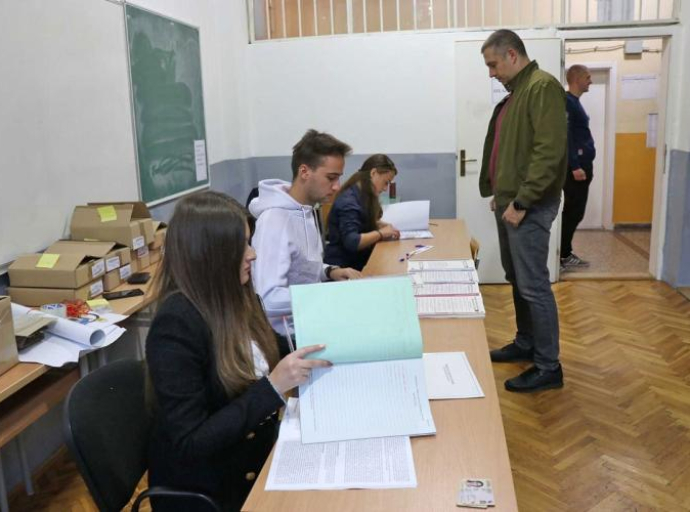 CIK utvrđuje rezultate, (grado)načelnici prvi u foteljama