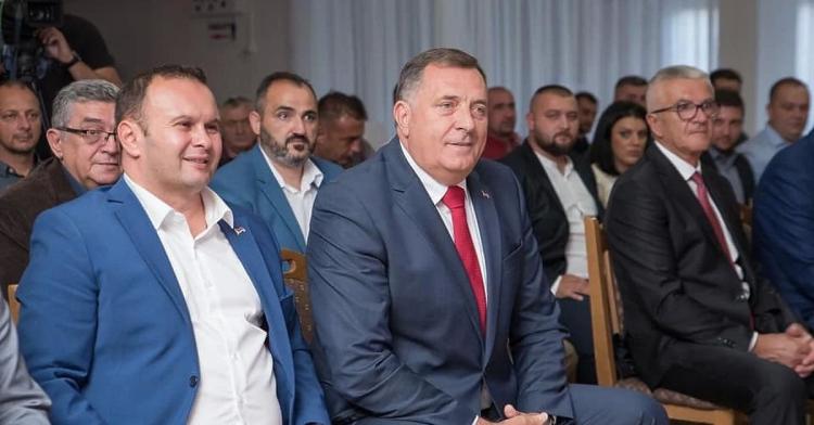 Ćosić i Dodik
