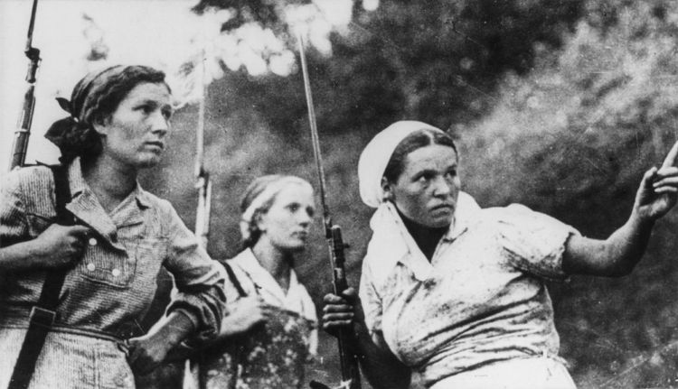 soviet women guns