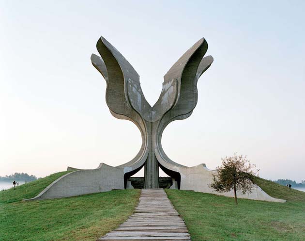 Jasenovac spomenik