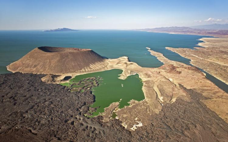 Jezero Turkana 4