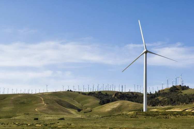 wind turbines renewable energy 640x425