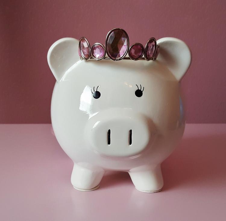 piggy bank 1446864 1920