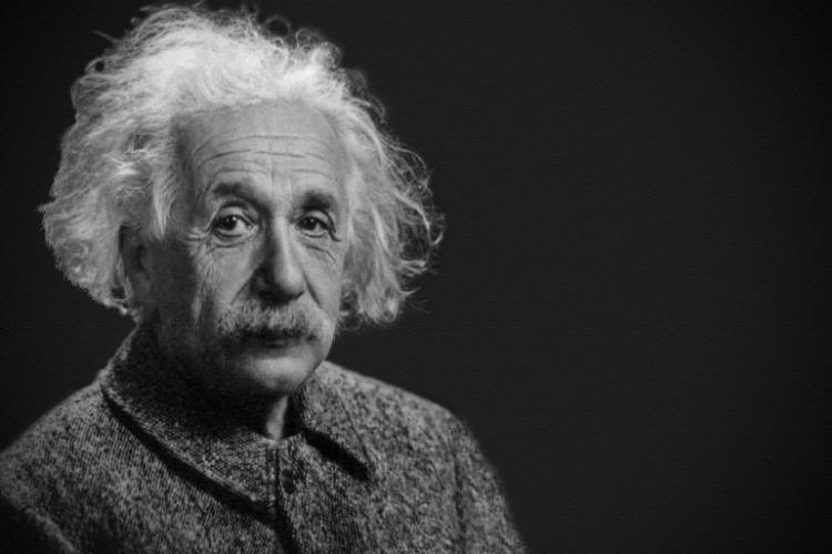 13346 albert einstein 1933340 960 720 f