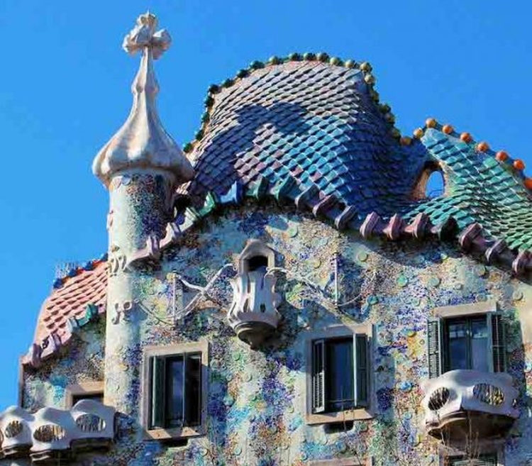 9gaudi. 2jpg