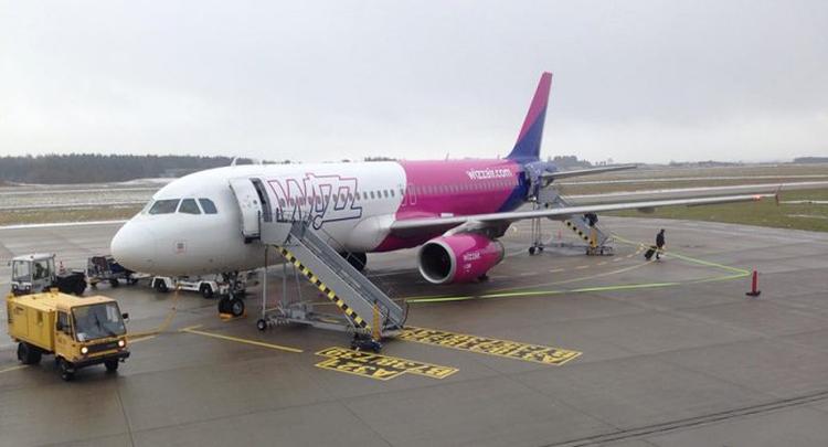 wizz air avion 696x376