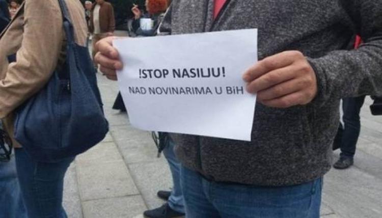 u ponedjeljak protest novinara u sarajevu novinari 5d8fa262d4041