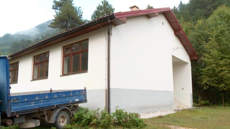 LukaSrebrenicaskola