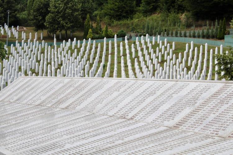 potocari srebrenica