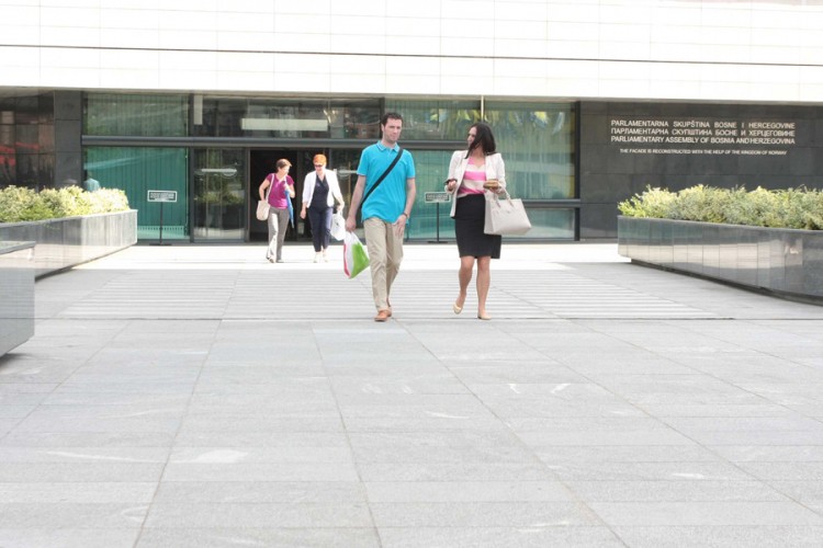 Institucije posao bbg