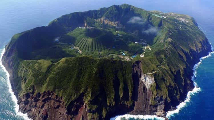 Aogashima foto društvene mreže