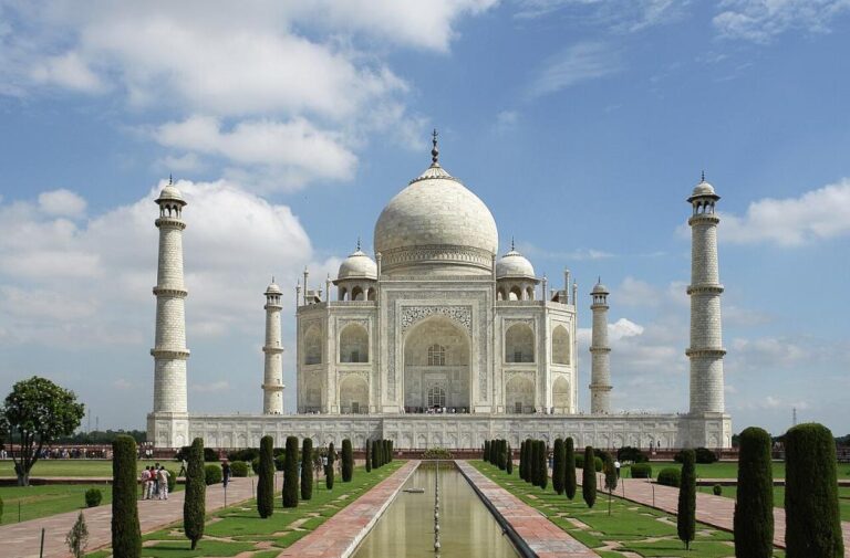 Taj Mahal: Mitovi i činjenice