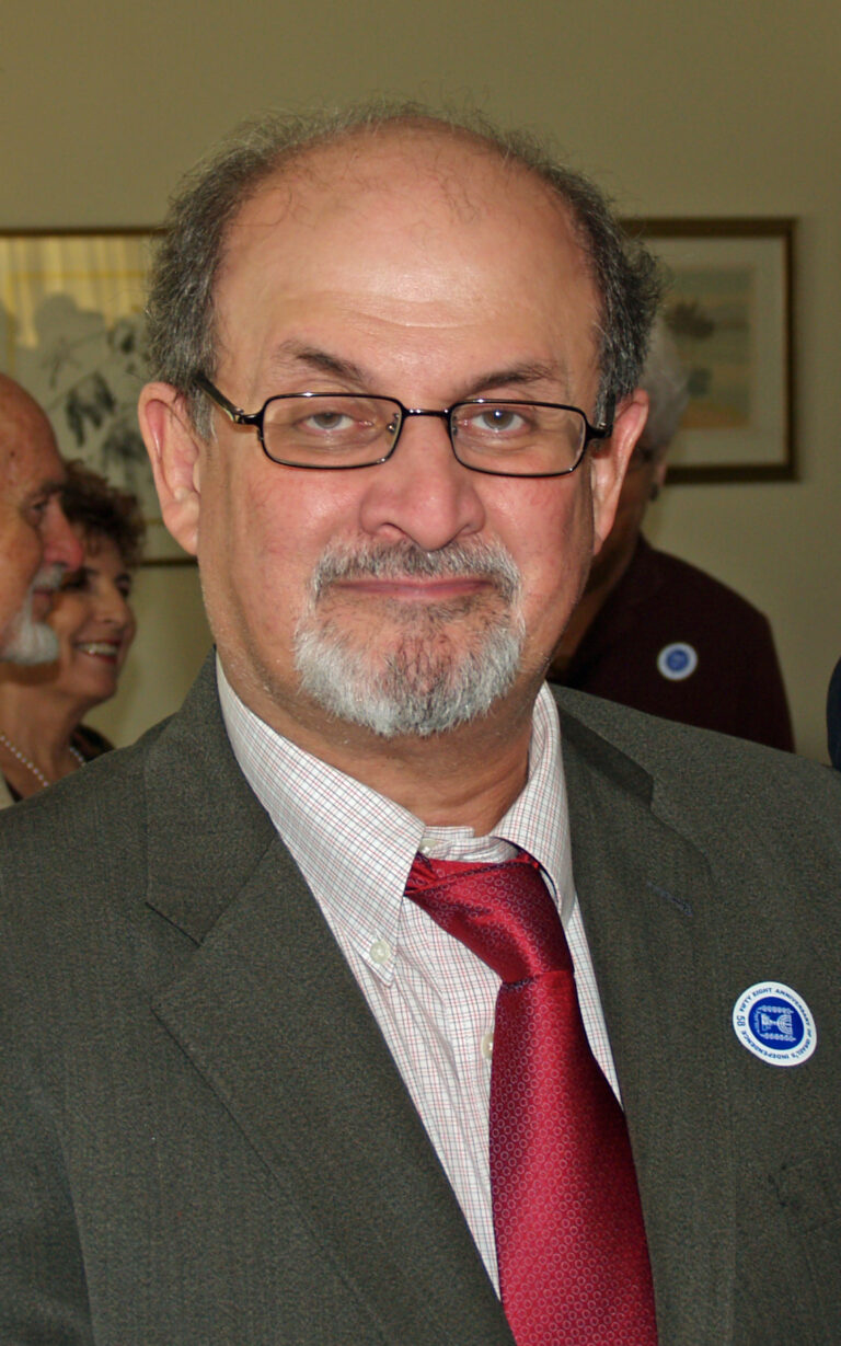 Salman Rushdie skinut s respiratora i govori