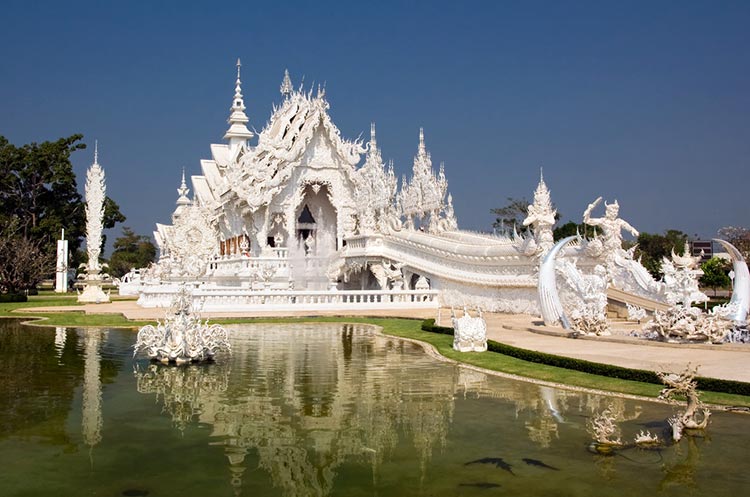 white temple chiang rai l