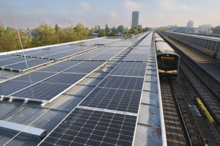 Solarna elektrana na krovu metro stanice c Wien Energie Christian Hofer