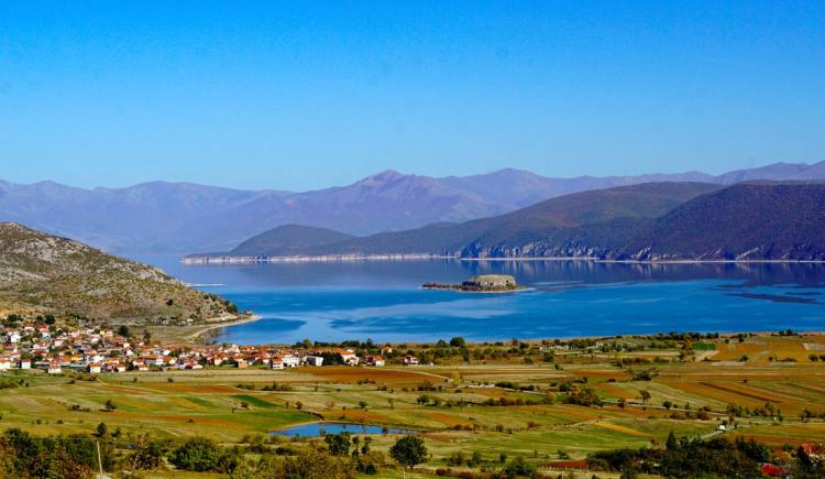 prespansko jezero foto getty images