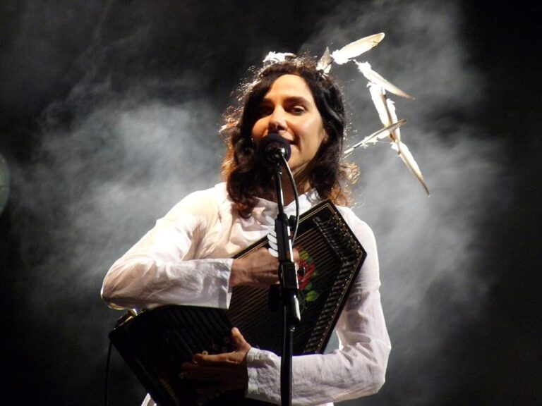 PJ Harvey: novi singl i uskoro novi album