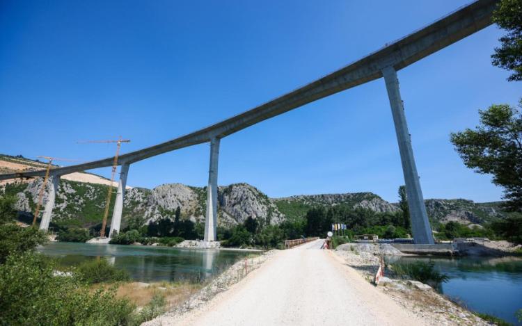 Najveći most u BiH pukao, niko ne zna kako ga popraviti