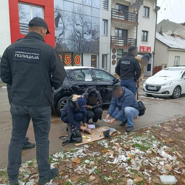 U Banjaluci hapšenja – Slobode lišena tri lica zaposlena u Poreskoj upravi RS