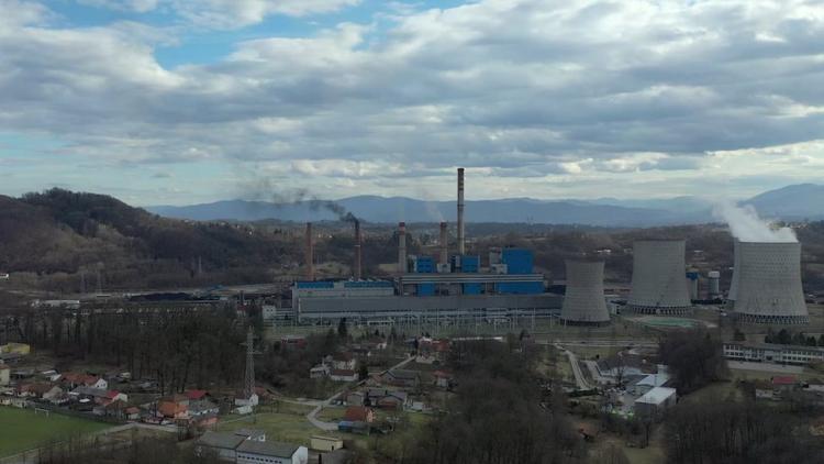 Život pored termoelektrane u Tuzli: ‘Ovdje je normalno ako dođeš do pedesete i onda umreš‘