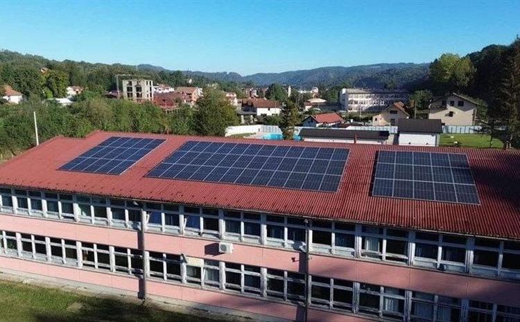 Četiri škole pod jednim krovom – solarnim