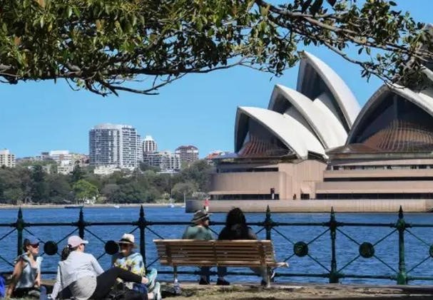 Australija priprema zakon za zaštitu privatnosti radnika: Šefovi neće moći da ih zovu van radnog vremena