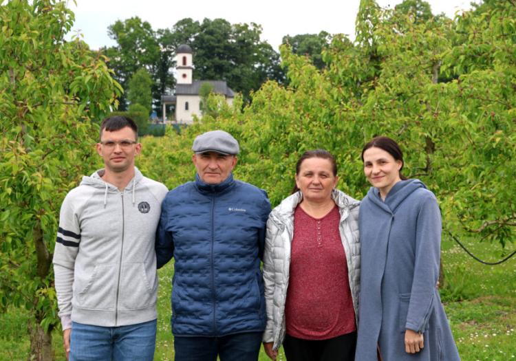 Mama gazdarica, sin menadžer, kćerka organizatorka, a svi poljoprivrednici: Zašto se mladi iz Banjaluke vraćaju na selo