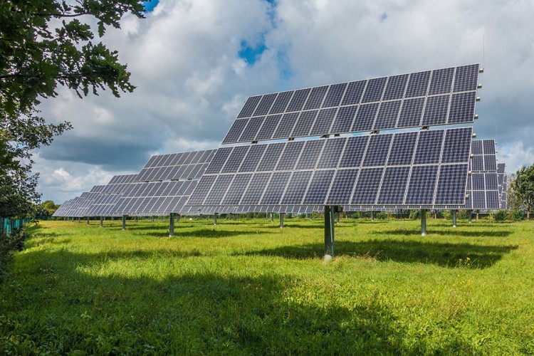 Na napuštenim površinskim kopovima i odlagalištima rudnika u FBiH gradit će se solarne elektrane