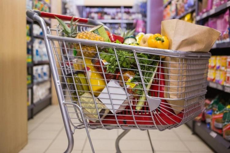 Prosječnom platom u BiH ne može se pokriti ni pola potrošačke korpe