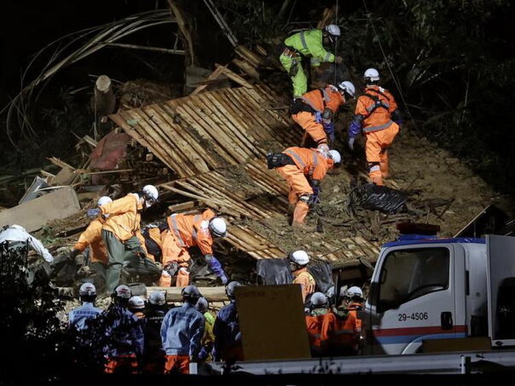 Japan pogodio snažan tajfun Shanshan, poginule tri osobe