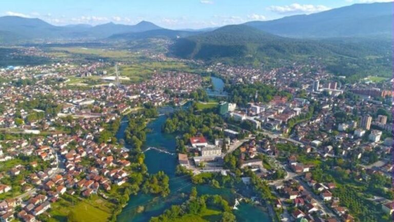 Bihać: Tenderi za stranačke donatore i kupovina mandata, migrantska kriza, nezaposlenost…