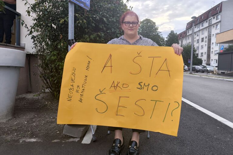 Ana Kotur Erkić započela protest: Zaustavite diskriminaciju pri zapošljavanju