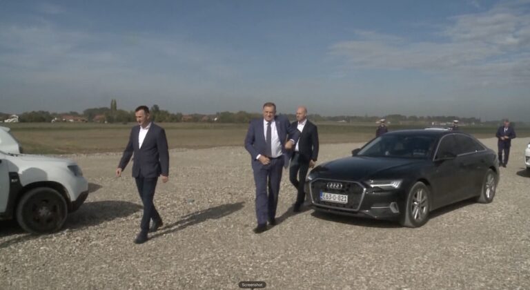 Dodik kao da nije smijenjen – helikopteri, obezbjeđenje i državna pratnja