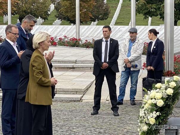 Leyen u Potočarima: Evropa će uvijek pamtiti genocid u Srebrenici