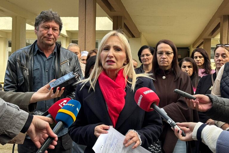 Vaspitači otkazali najavljeno okupljanje, štrajk se nastavlja