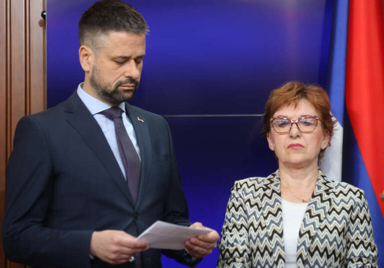 Peglanje dugova u zdravstvu preko leđa naroda: Ispod radara prošla milijarda maraka