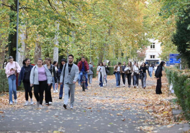“Akademska zajednica” gluva i nijema na zbivanja u RS