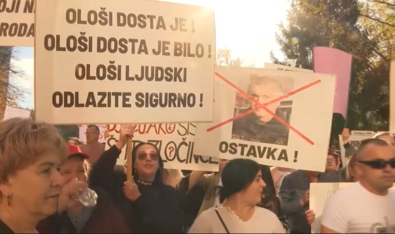 Dok se tragedije nižu, građani iskazuju revolt iza tastature i ekrana