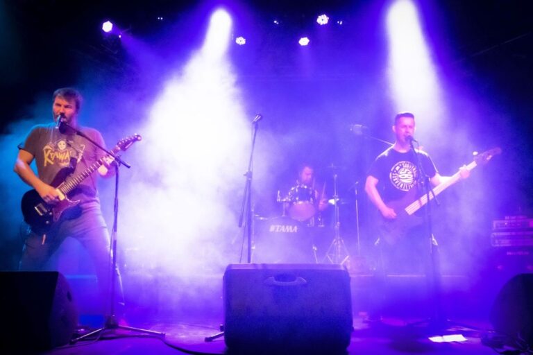 POGLED ISPRED BINE – SUBVERZIJA u promociji banjalučkog PUNK-a