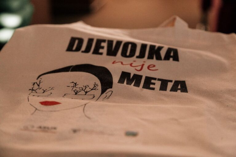 „Djevojka nije META!”: Kada mladi stvaraju prostor u kojem nasilje nema opravdanje