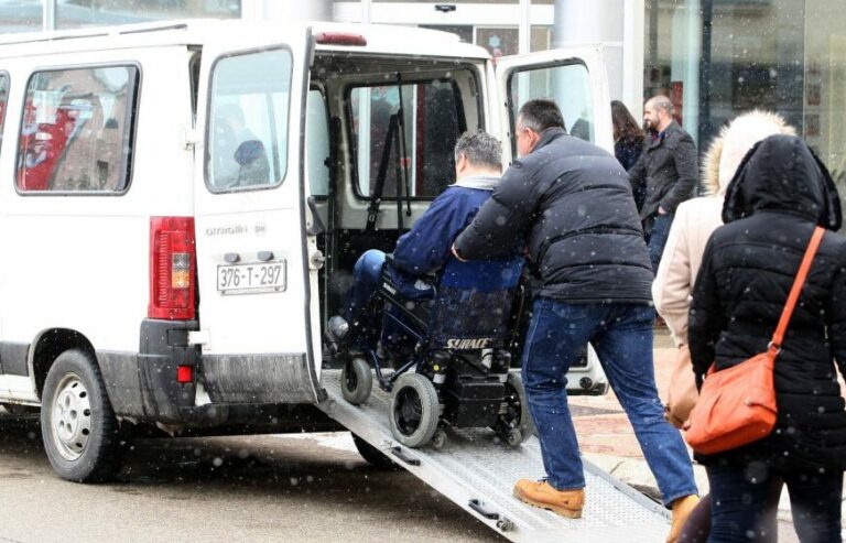 Kako se “služi narodu”: RS je imala “civilnu službu”, ali nije bila ni nalik onom o čemu priča Stanivuković